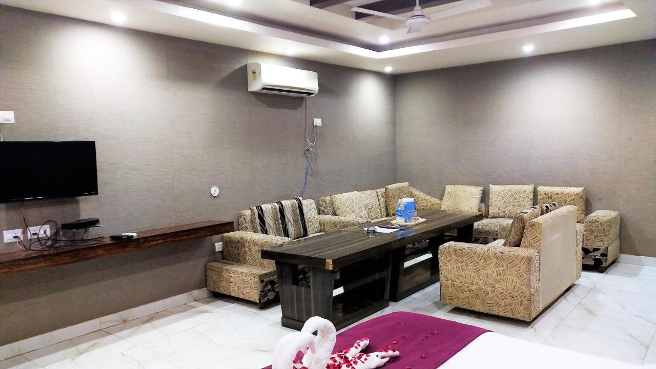 Syona Residency Hotel Lucknow Luaran gambar